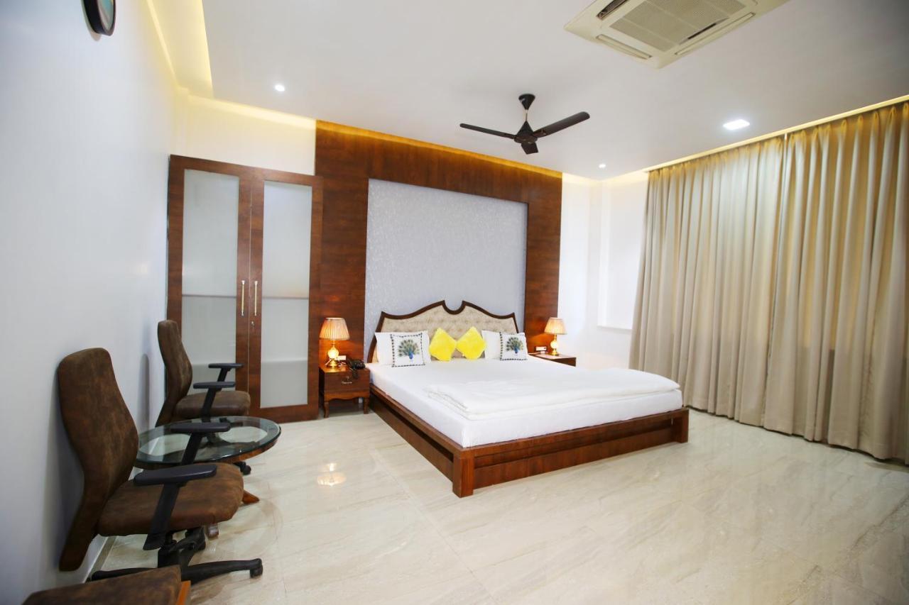 Maharaja The Royal Resort Thane Exterior photo