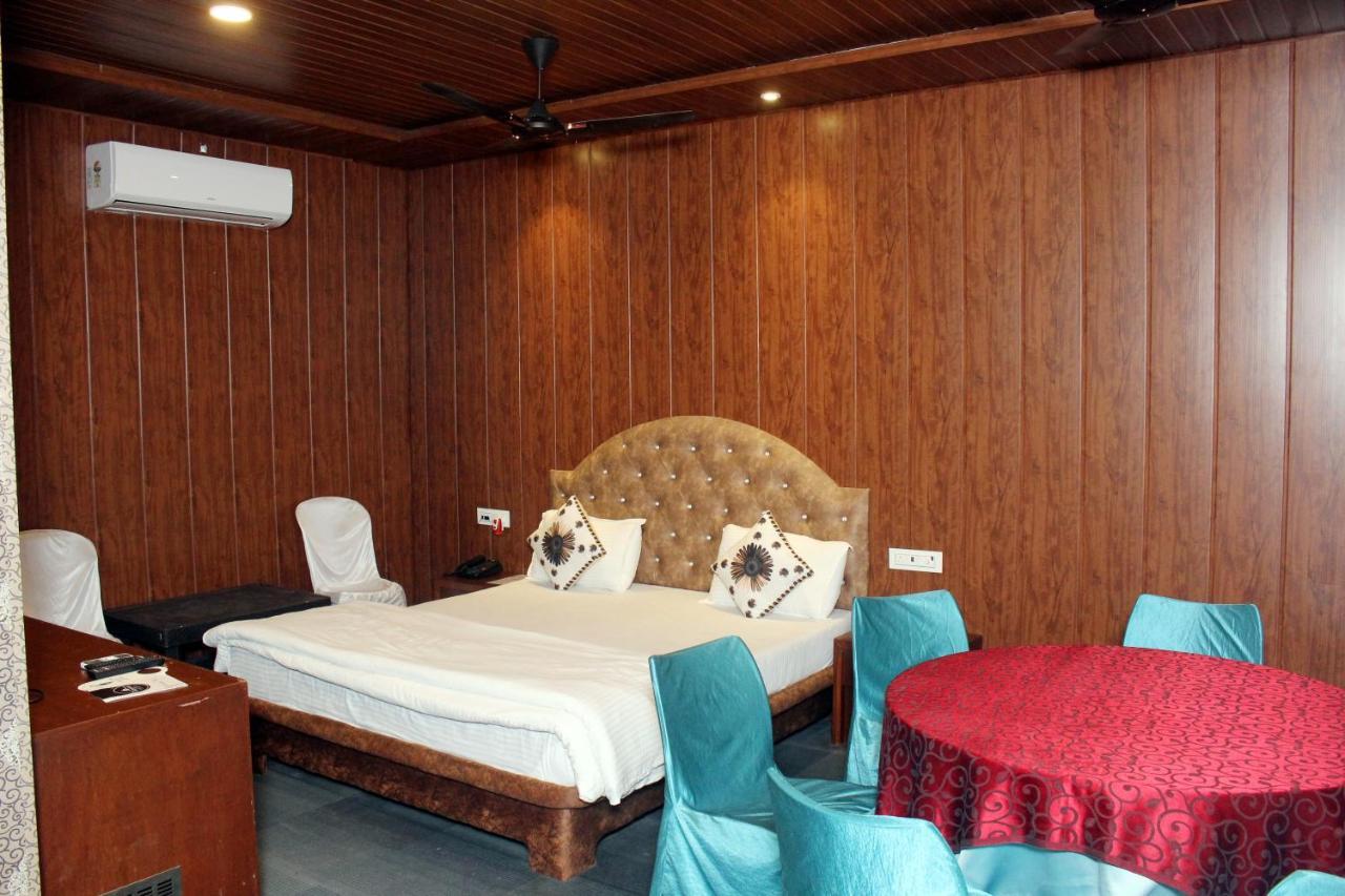 Maharaja The Royal Resort Thane Exterior photo