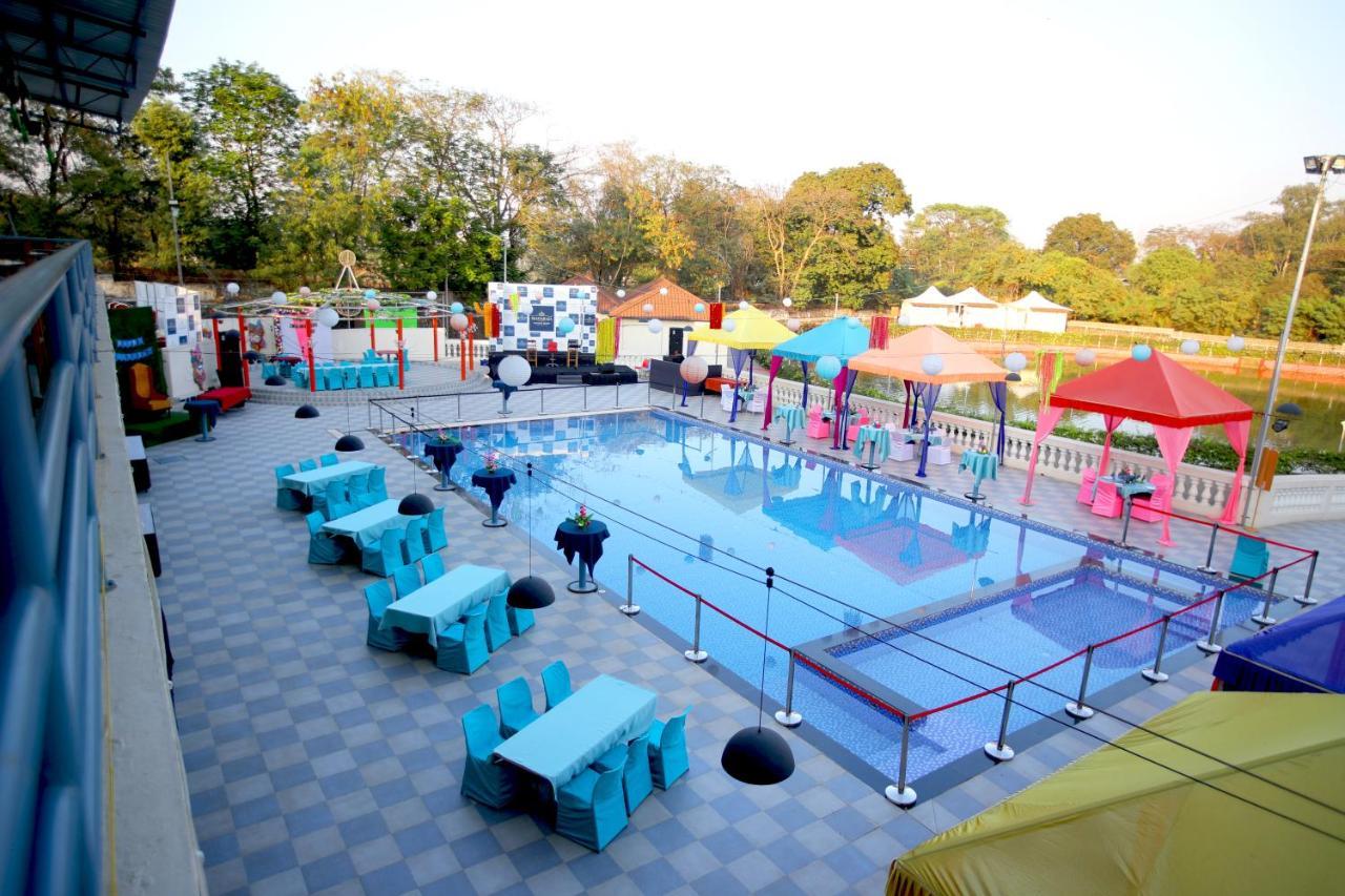 Maharaja The Royal Resort Thane Exterior photo